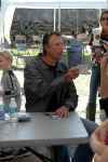 MS Dave Andreychuk Autographing.jpg (297978 bytes)